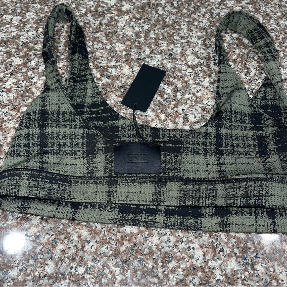 Ona - PLAID Top & LEGGING Set IN OLIVE GREEN - Picture 11 of 16